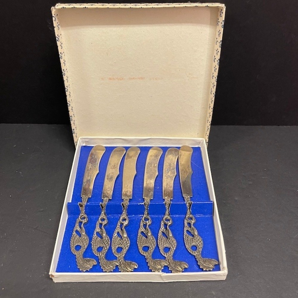 Vtg Italian Silverplate Butter Knives Set of 6 Dragon Griffin Handles, Boxed - Picture 1 of 5